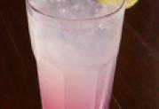 Strawberry Lemonade イチゴ味のレモネード。スッキリした味。（P120）