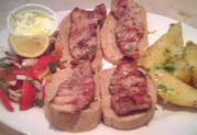 click to zoom image 【new menu】KURUBOTA PORK PANSETES P450
グリルされた黒豚とポテトから作られたギリシャのパンの組み合わせ