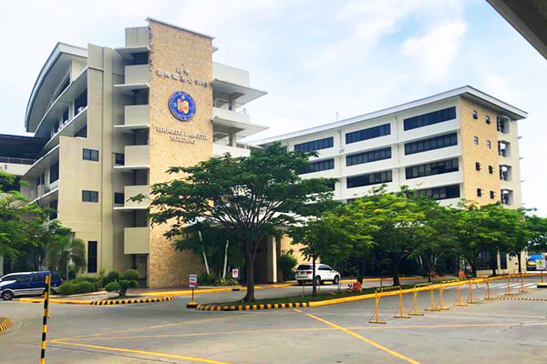 セブの学校　ATENEO