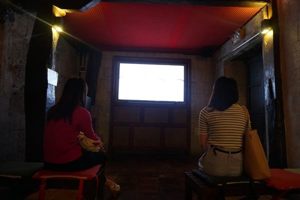 セブ島市内観光カサゴロルド邸映画館