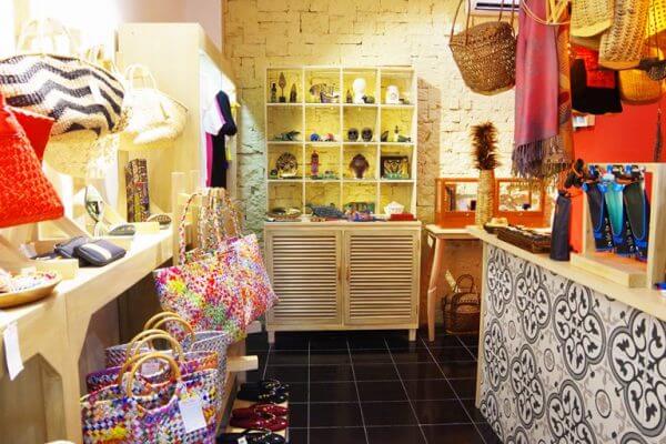 Mandara Galleryの店内