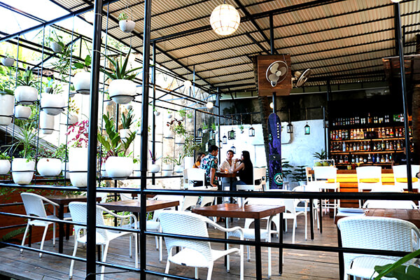 LaPlace Veranda2