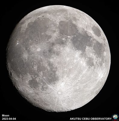 セブの天体観測所から見える月（満月）